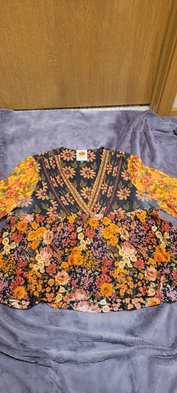 FARM Rio Multicolor Floral Boho Blouse Women L V Neck Long Sleeve Cottagecore